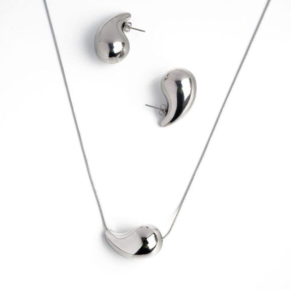 Silver Teardrop Pendant Necklace - Picture 4 of 13